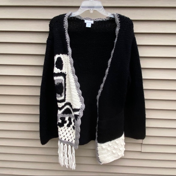 EUC Laetitia asymmetrical fringe patch cardigan - Picture 2 of 6